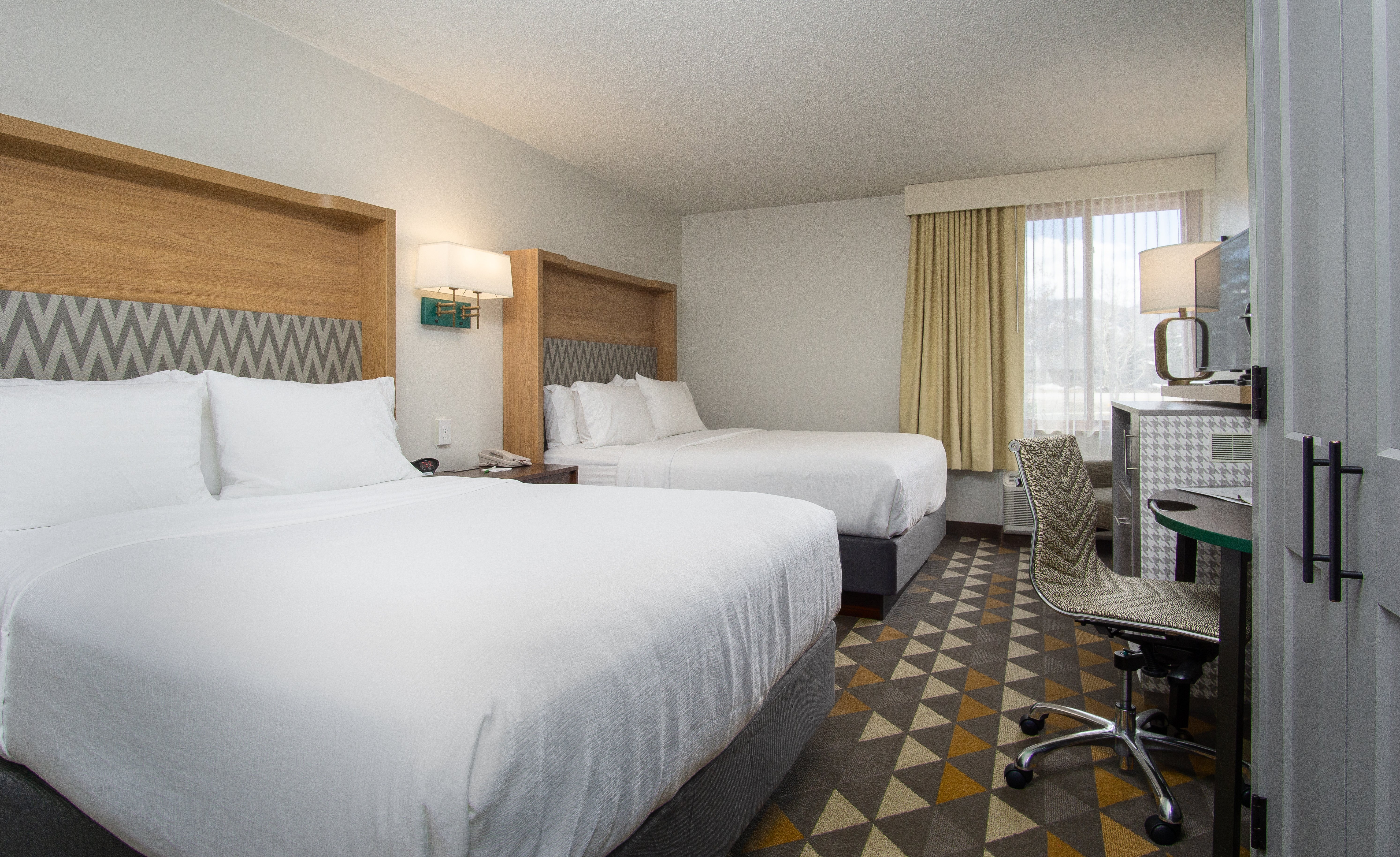 Holiday Inn Steamboat Springs 24/79