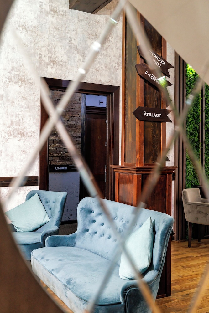 La Strada Boutique Villa 25/70