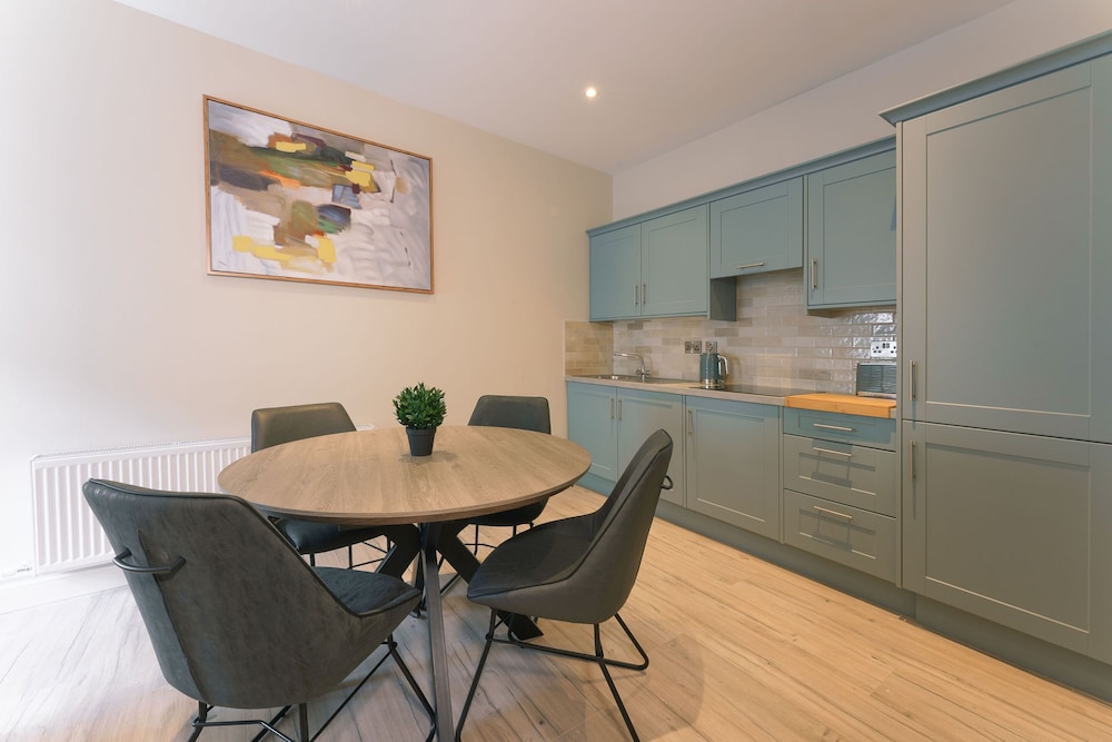 Kingstons Boutique Townhouse 28/39