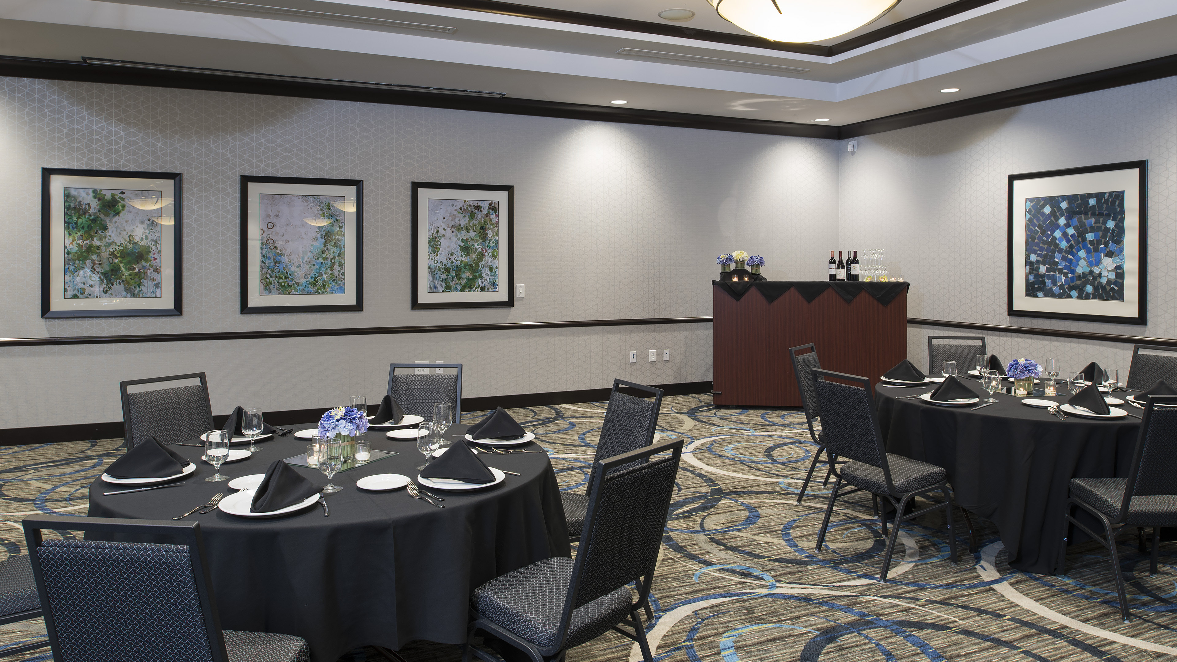 Holiday Inn Indianapolis Airport 63/66