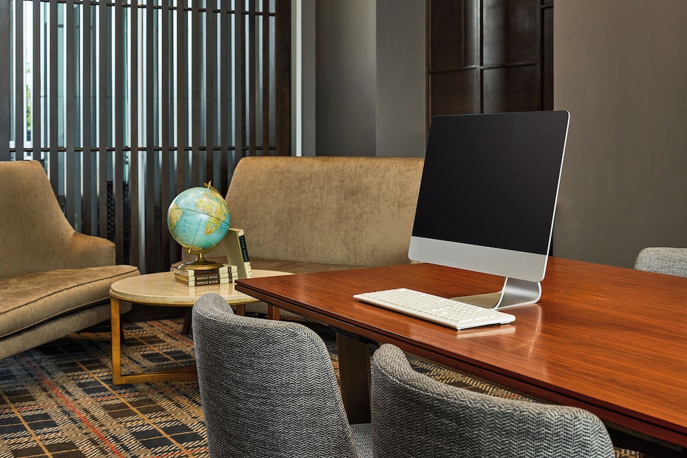 Hyatt Place Pena Station/Denver Airport 53/57