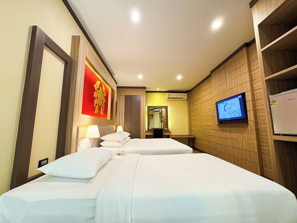 Quality Beach Resorts and Spa Patong 14/42