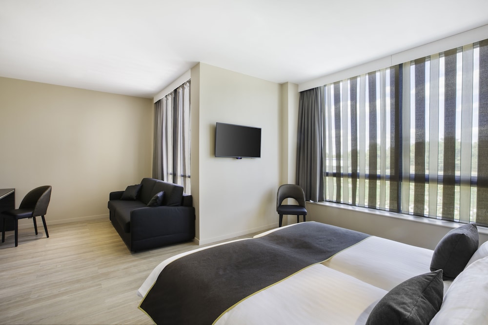 Best Western Plus Hotel Escapade Senlis 13/46