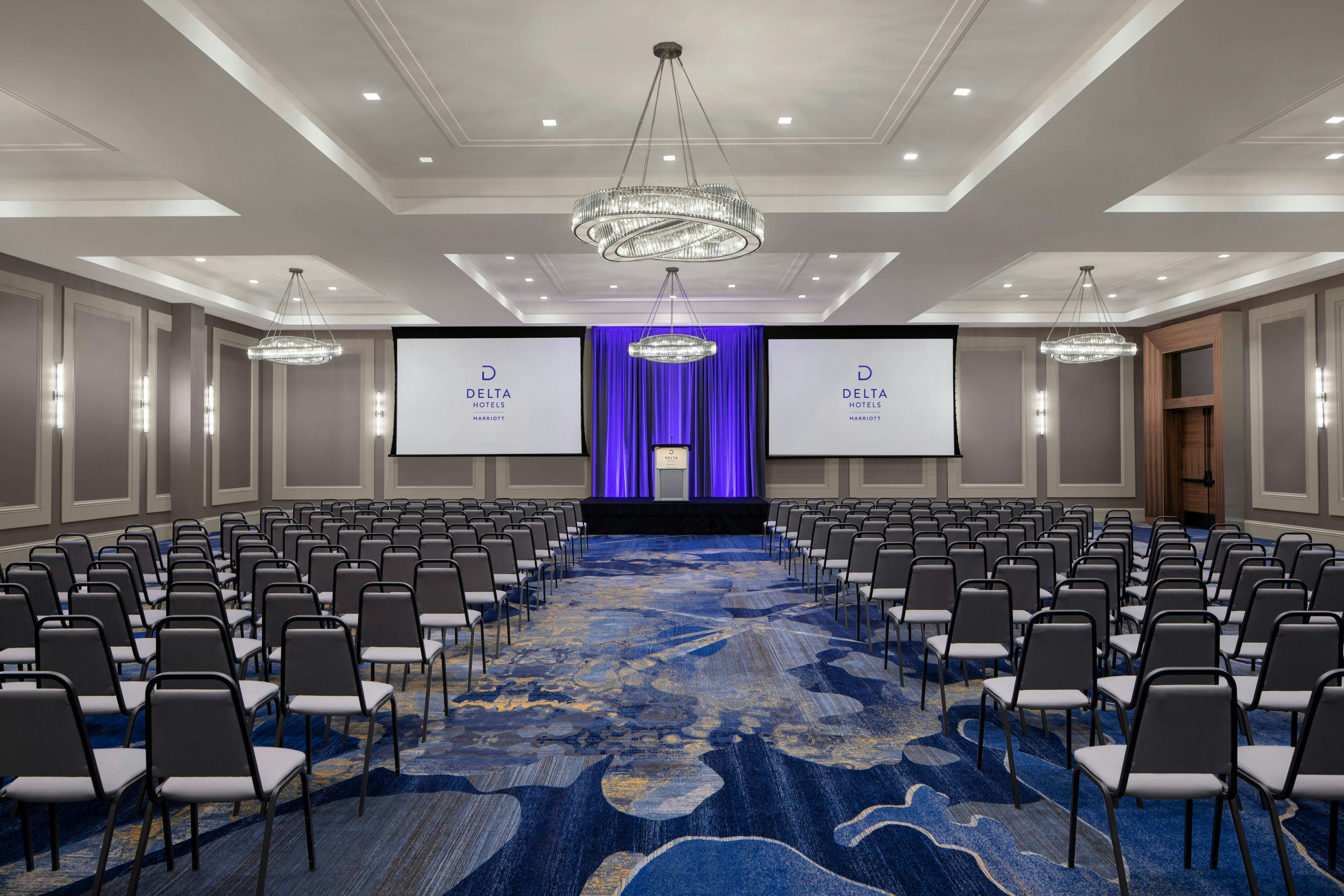 Delta Hotels By Marriott Thunder Bay 44/51