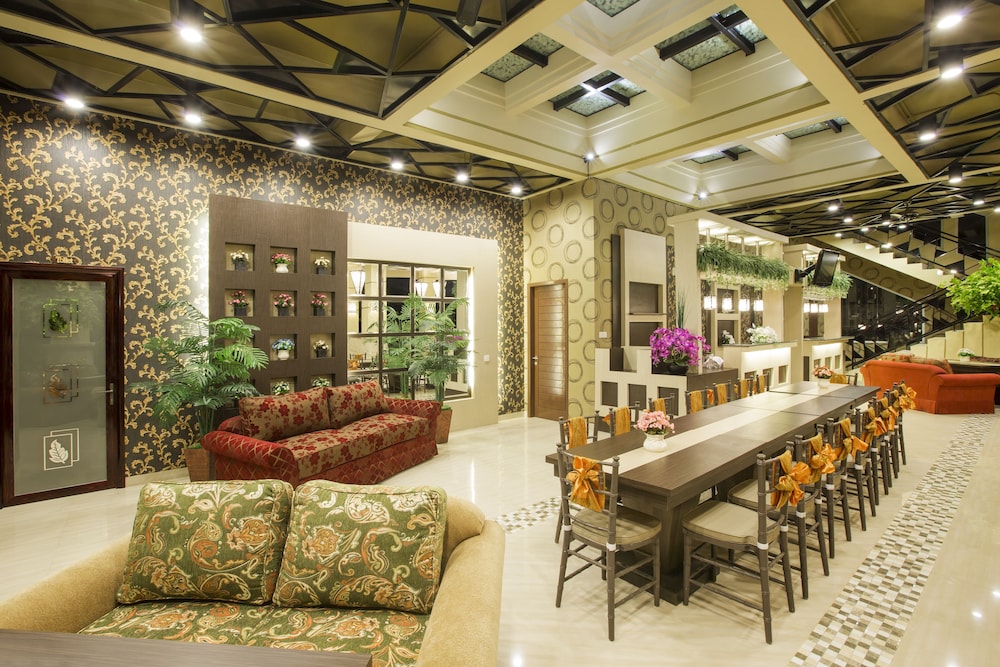 Flamingo Dewata Suite 79/87