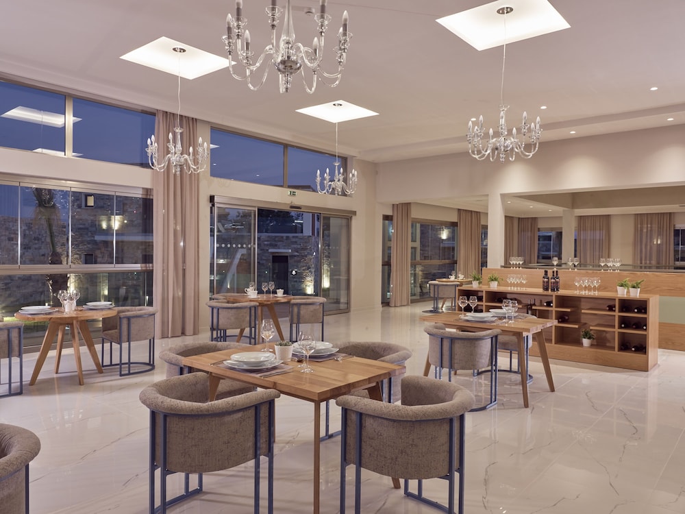 Golden Sun Resort And Spa - Adults Only 14/25