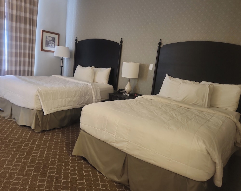 Deluxe, Suite, 2 Queen Beds, Parlor