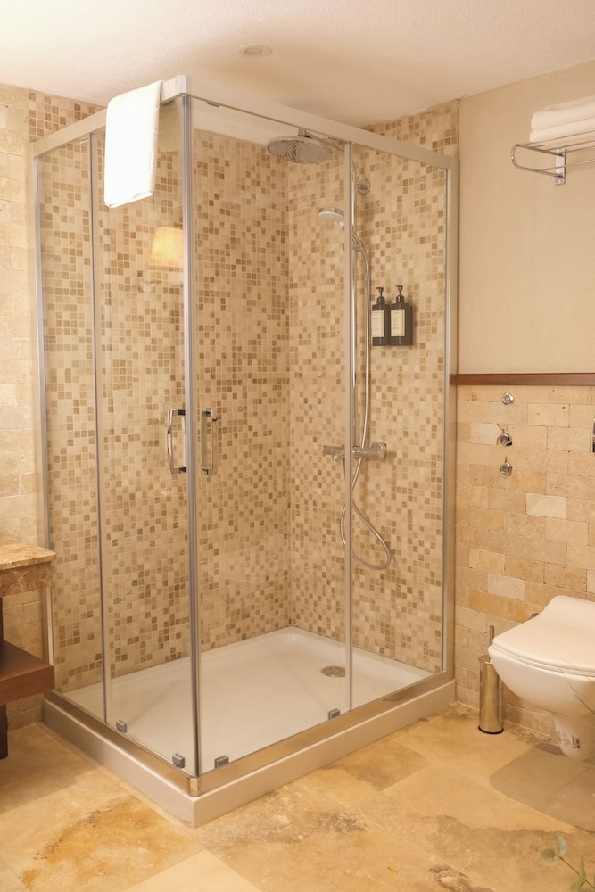 Phellos Suites 44/50