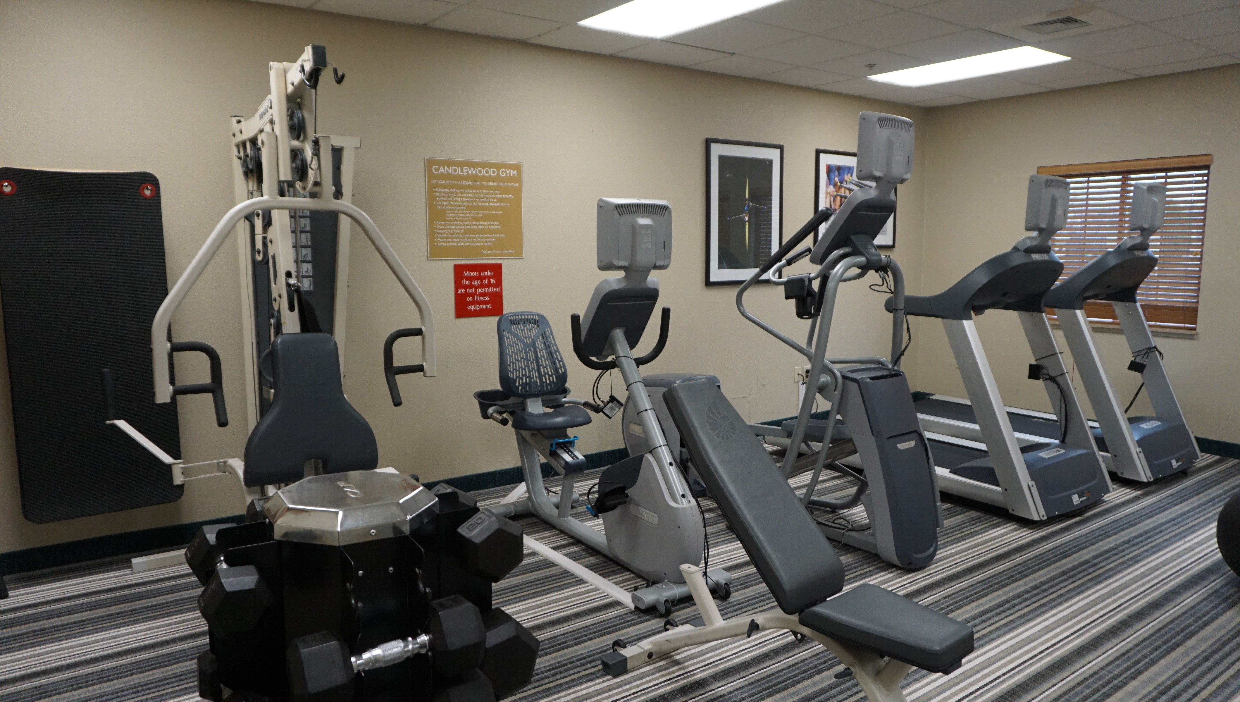 Candlewood Suites West Springfield 37/58