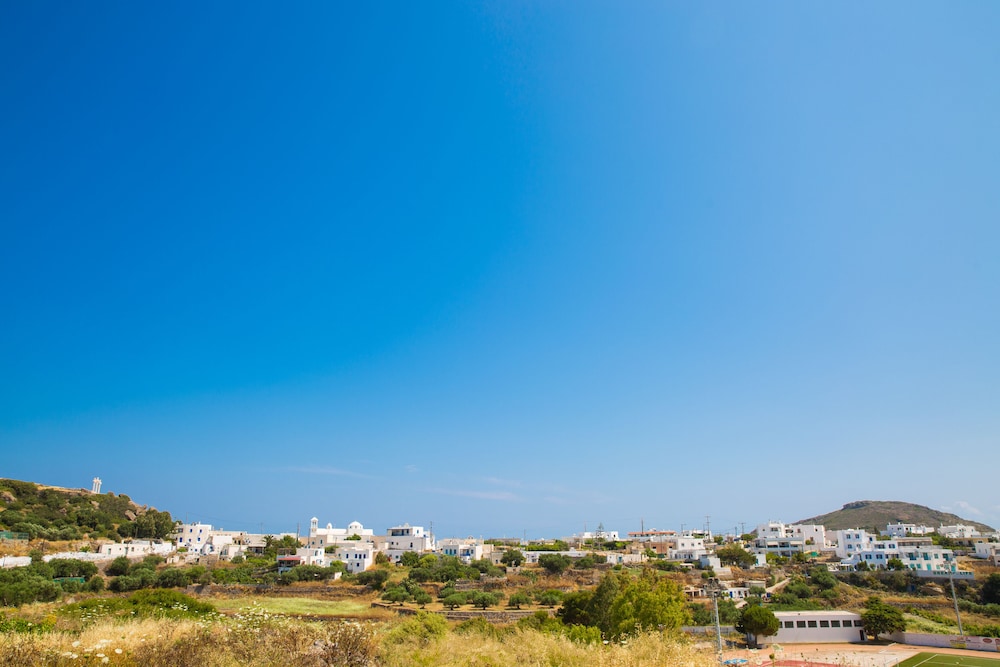 Vivere a Plakes Milos 51/54