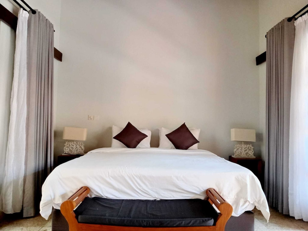 2 BEDROOMS, VILLA, PRIVATE POOL