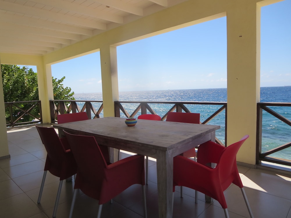 Scuba Lodge & Ocean Suites 59/76