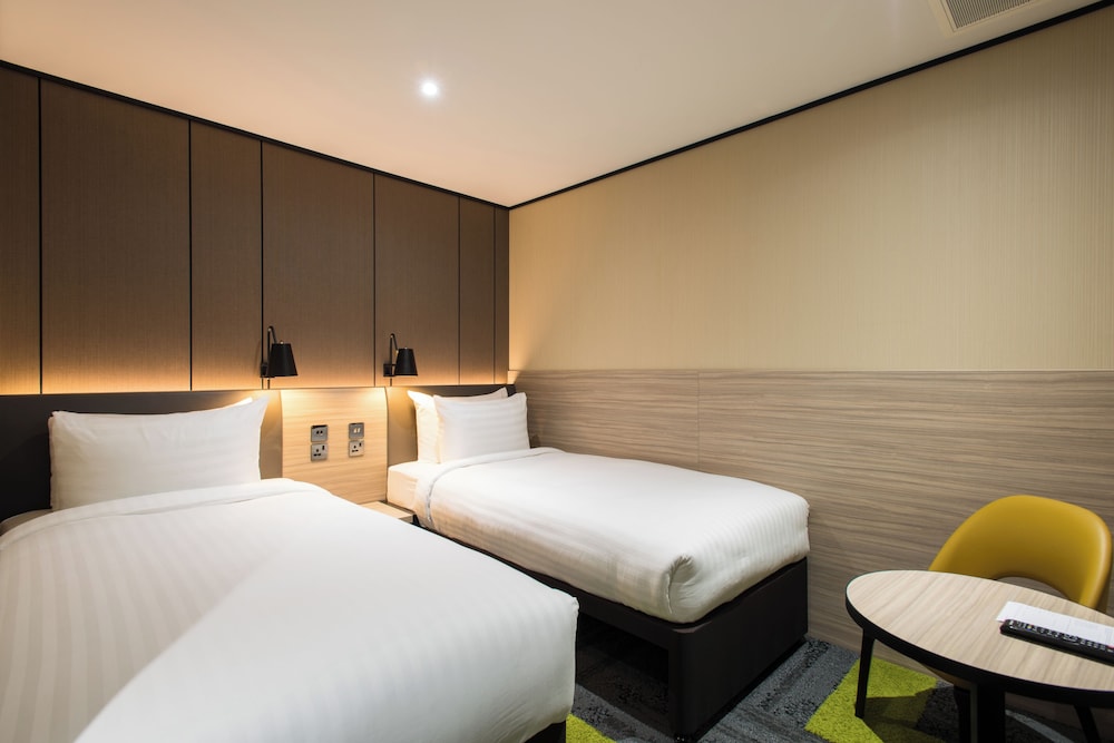 Plus, Twin Beds
