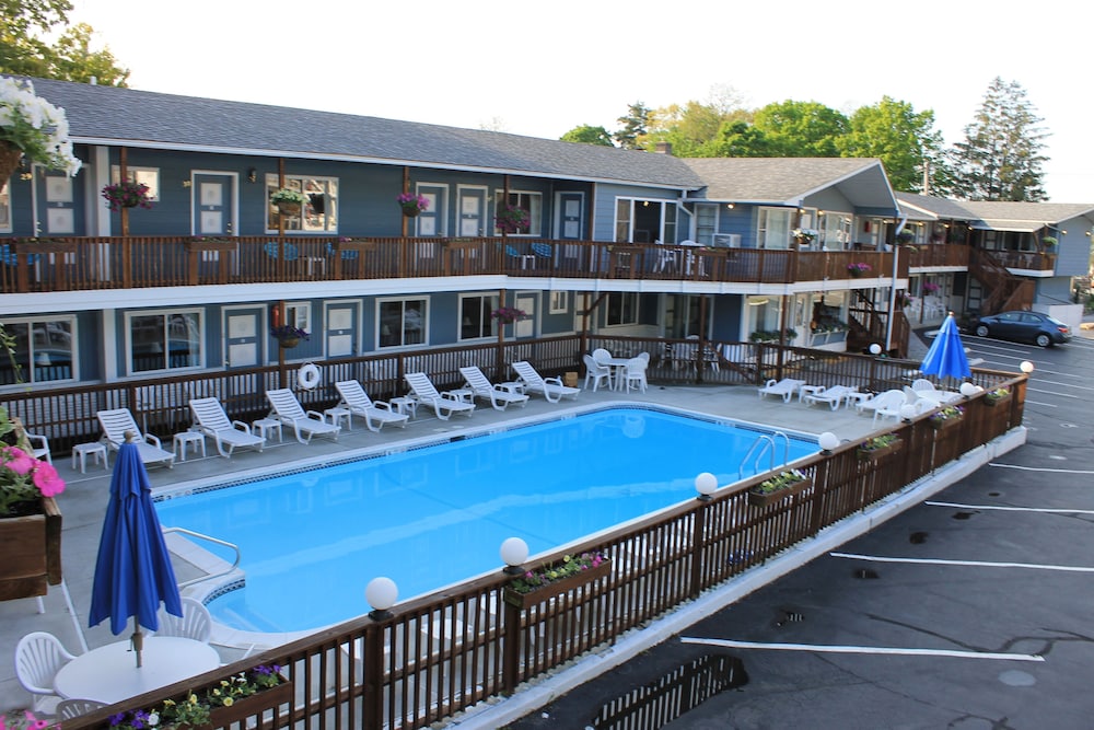 Lake Haven Motel 2/64