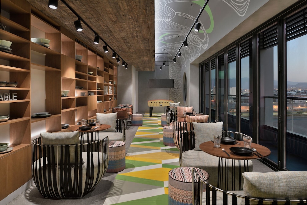 Aloft Muscat 34/47