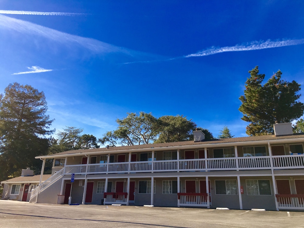 Pelican Inn Monterey Ca 3/69