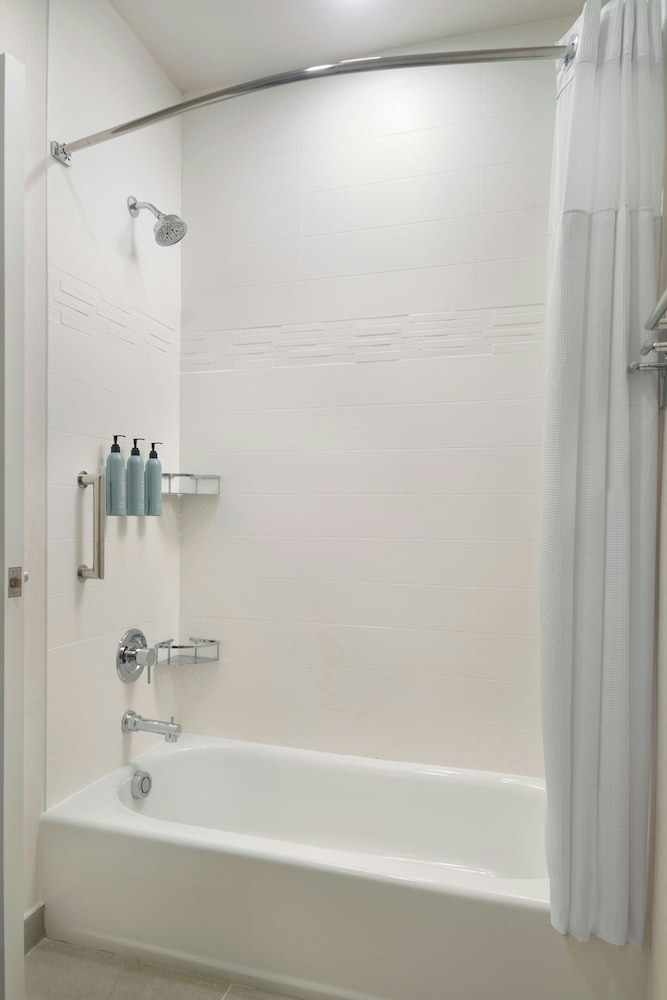 Residence Inn By Marriott Birmingham Grandview 48/49