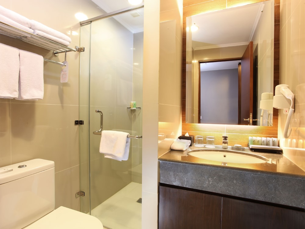 Swiss-Belresidences Rasuna Epicentrum 8/40
