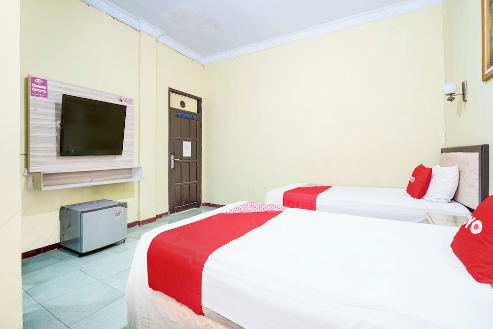 Collection O Kauman Near Stasiun Pekalongan Formerly Hotel Dian Chandar 24/37