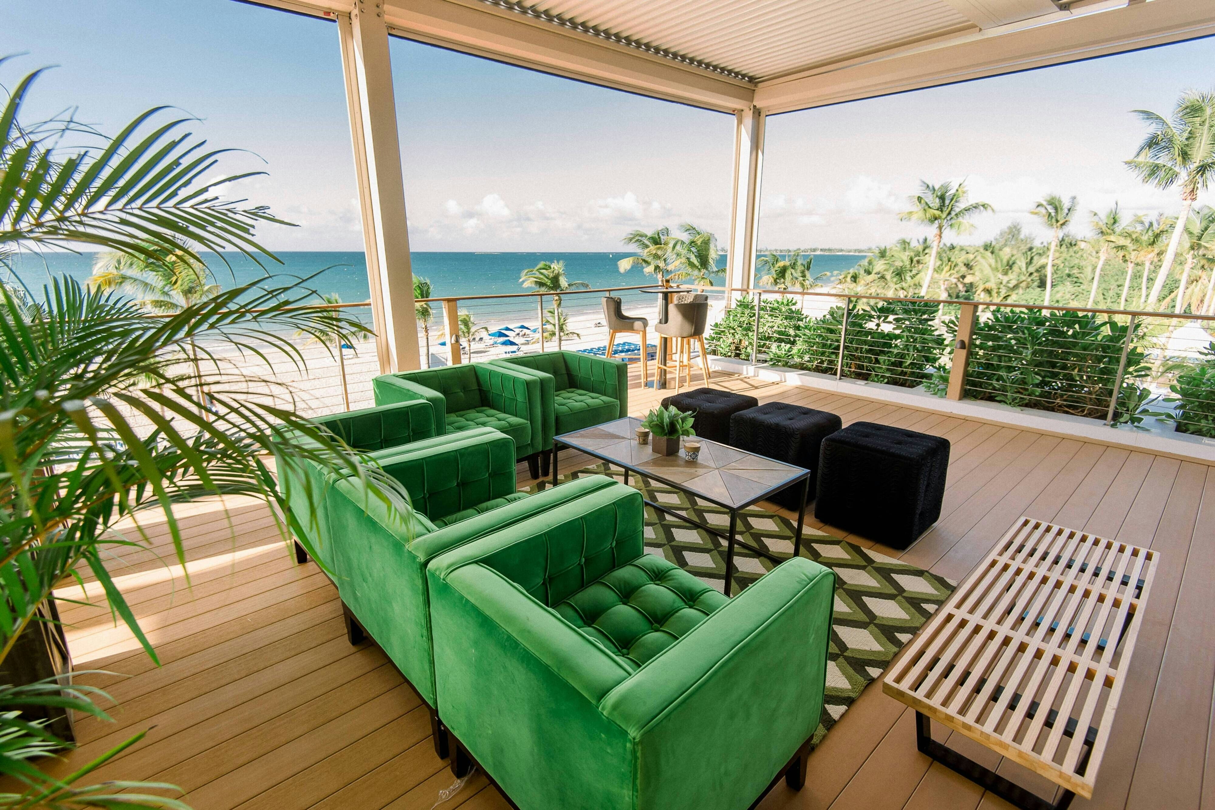 Courtyard Isla Verde Beach Resort 24/54