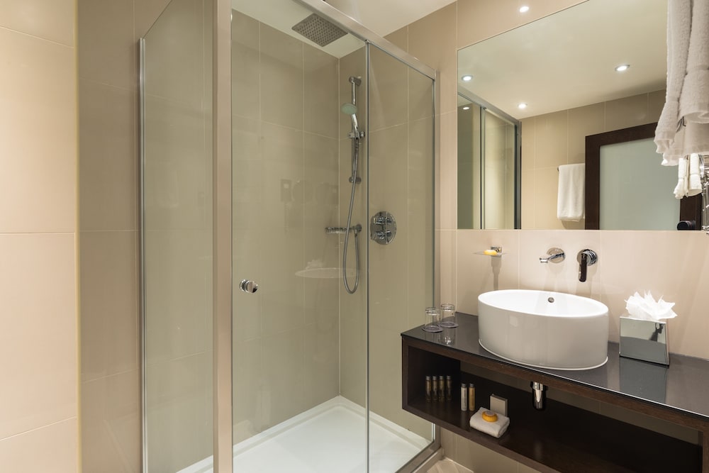 Park Grand London Heathrow 58/58