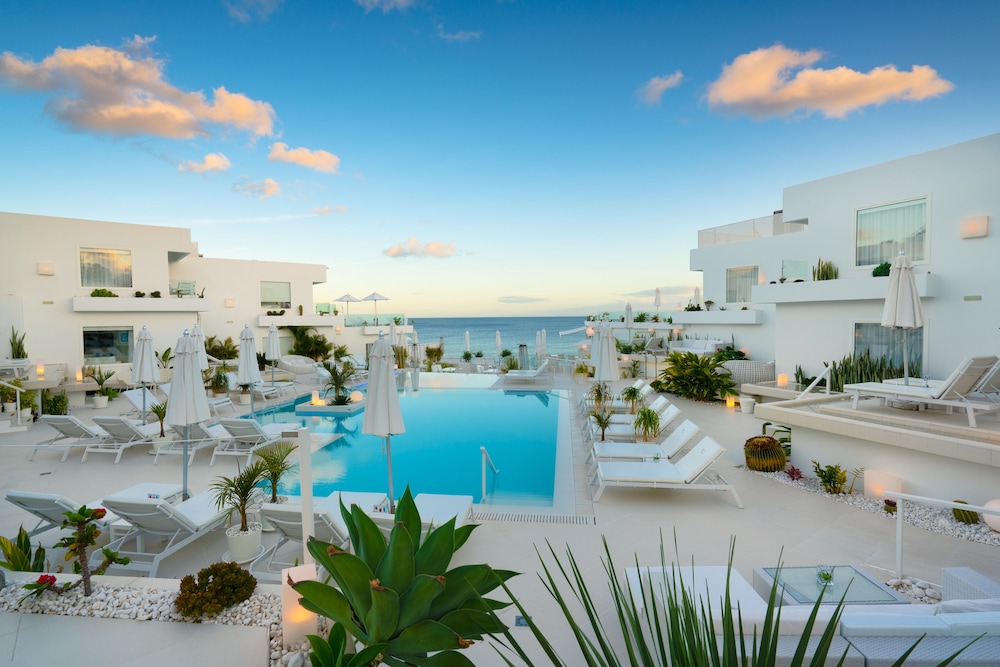 Lanis Suites De Luxe - Adults Only 100/108