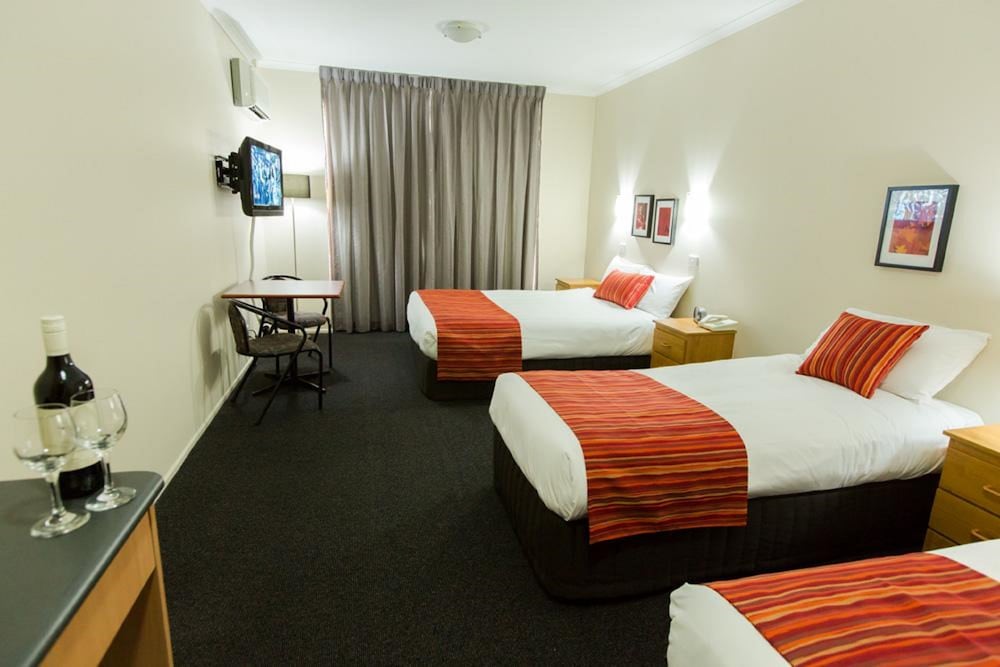 BARKLY MOTORLODGE 20/31