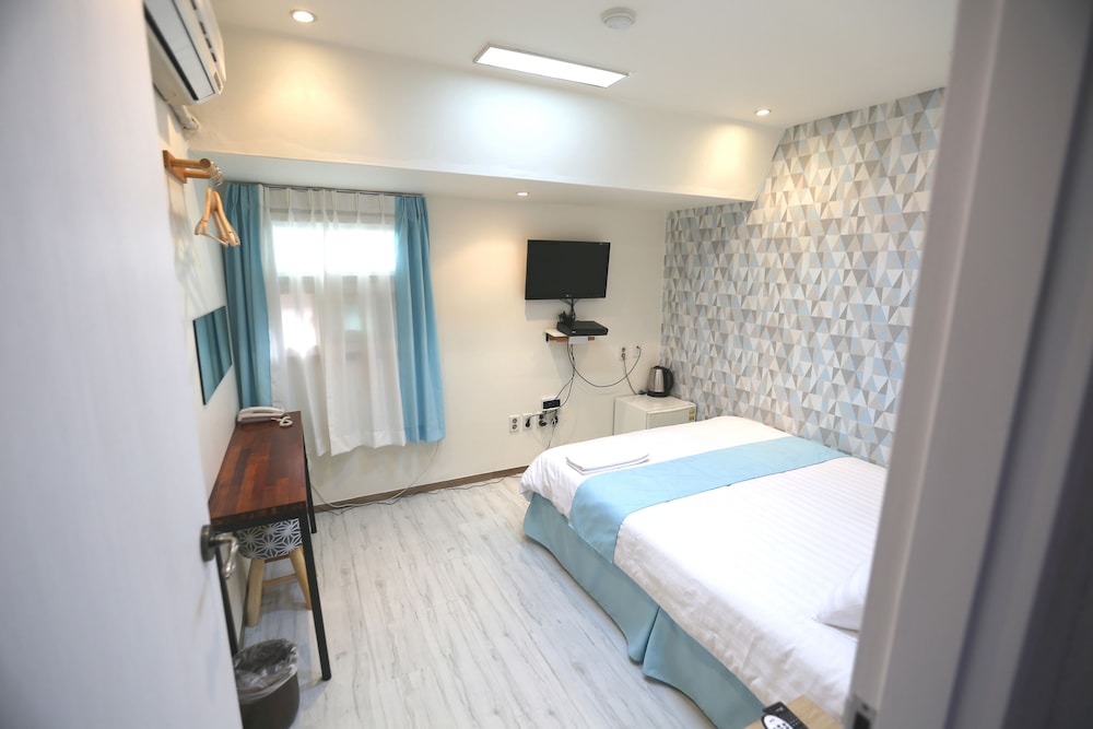 Must Stay (ex. Seoul Backpackers) 18/47
