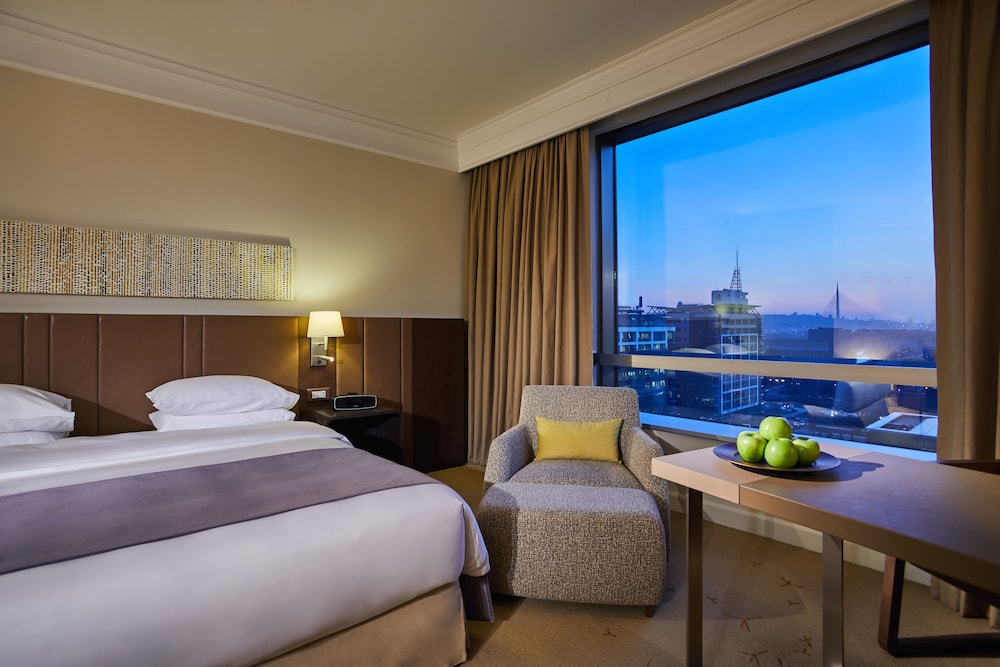 HYATT REGENCY BELGRADE 28/76