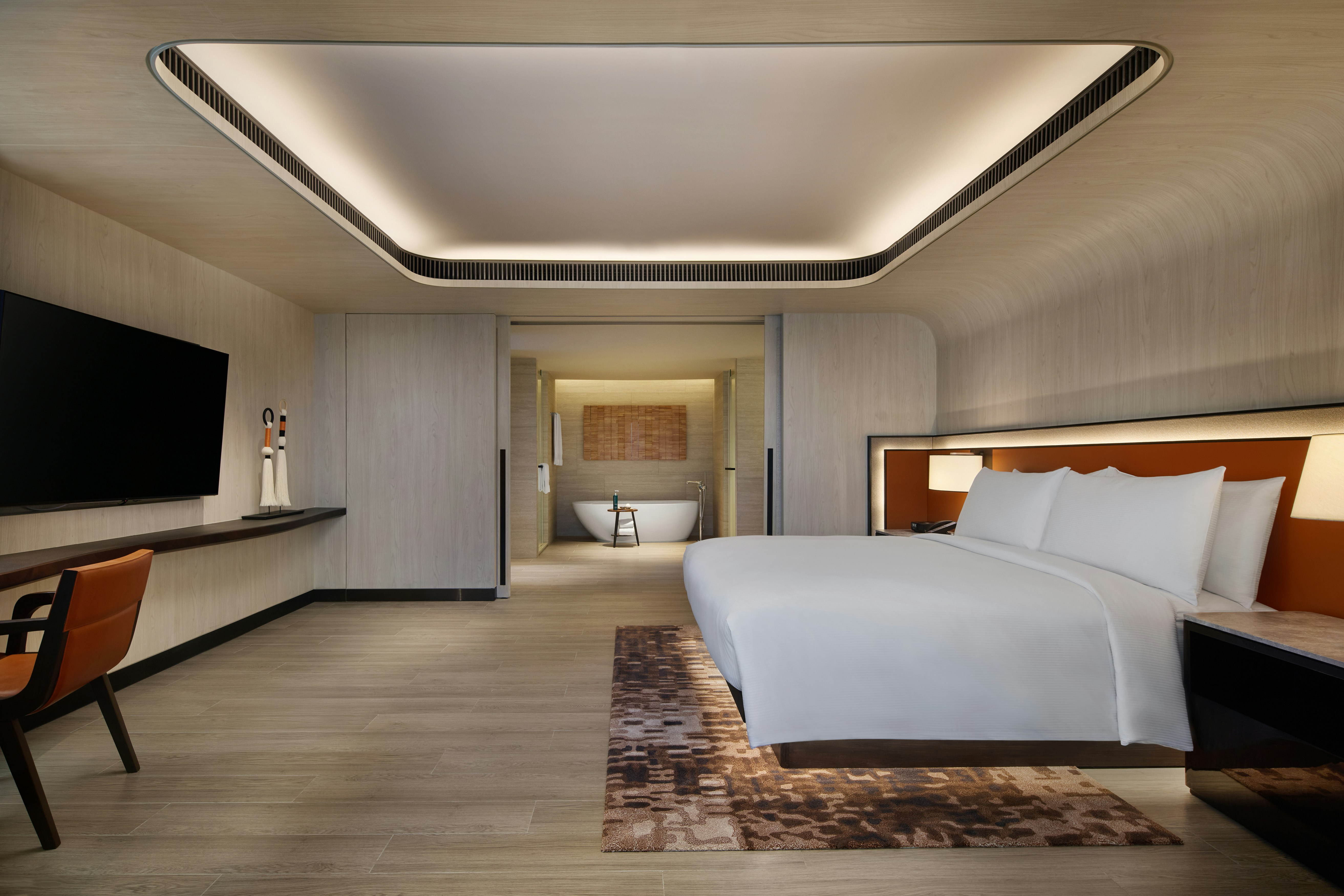 1 BEDROOM, SUITE, CITY VIEW
