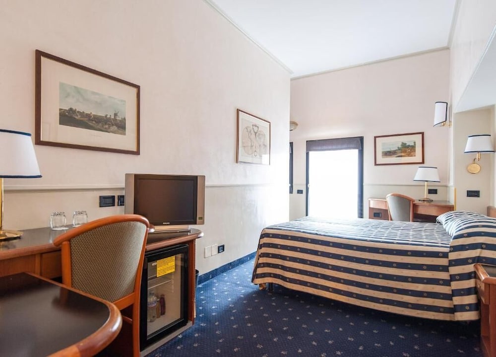 Flora Hotel Milan 21/49