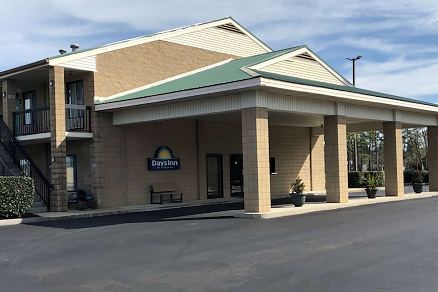 Days Inn by Wyndham Cape Carteret near Emerald Isle 9/13