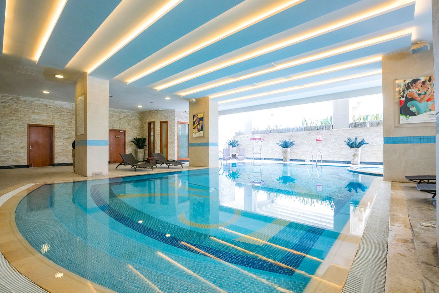 swimming pool spa