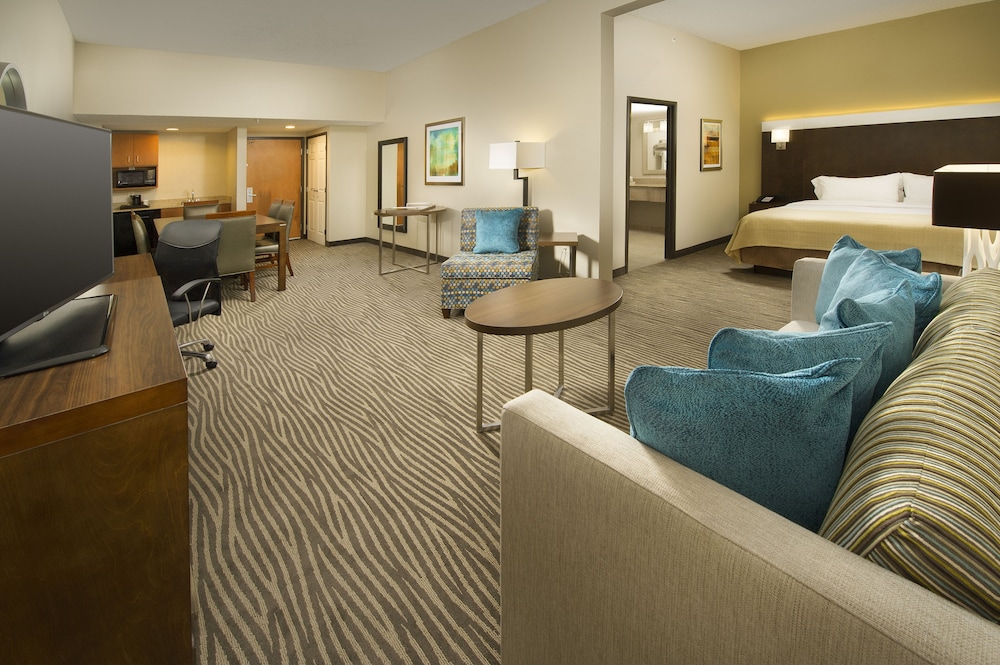 Holiday Inn El Paso Airport 45/74