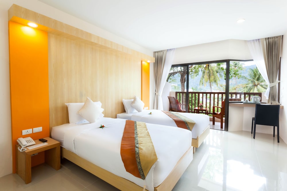 Patong Lodge Hotel 7/59