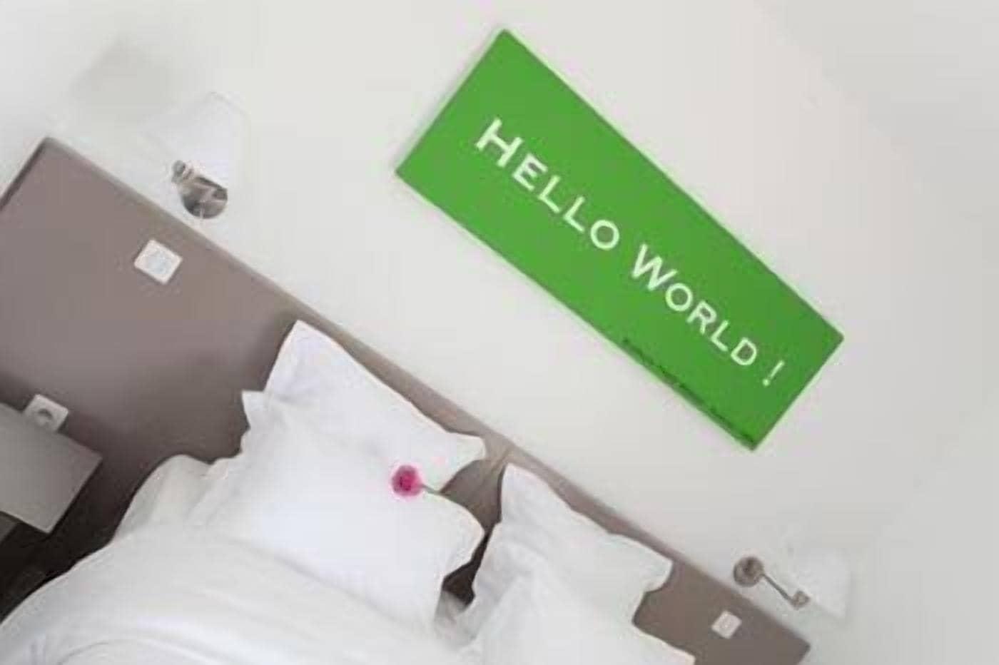 Hotel 202 20/47