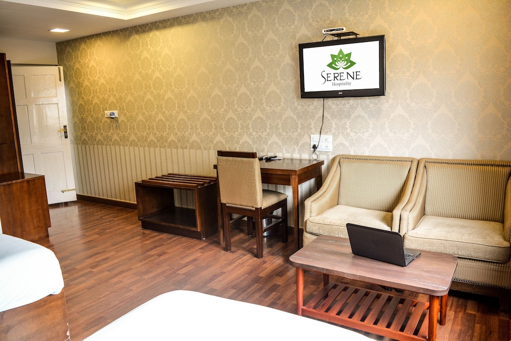 Serene Boutique Hotel 31/53