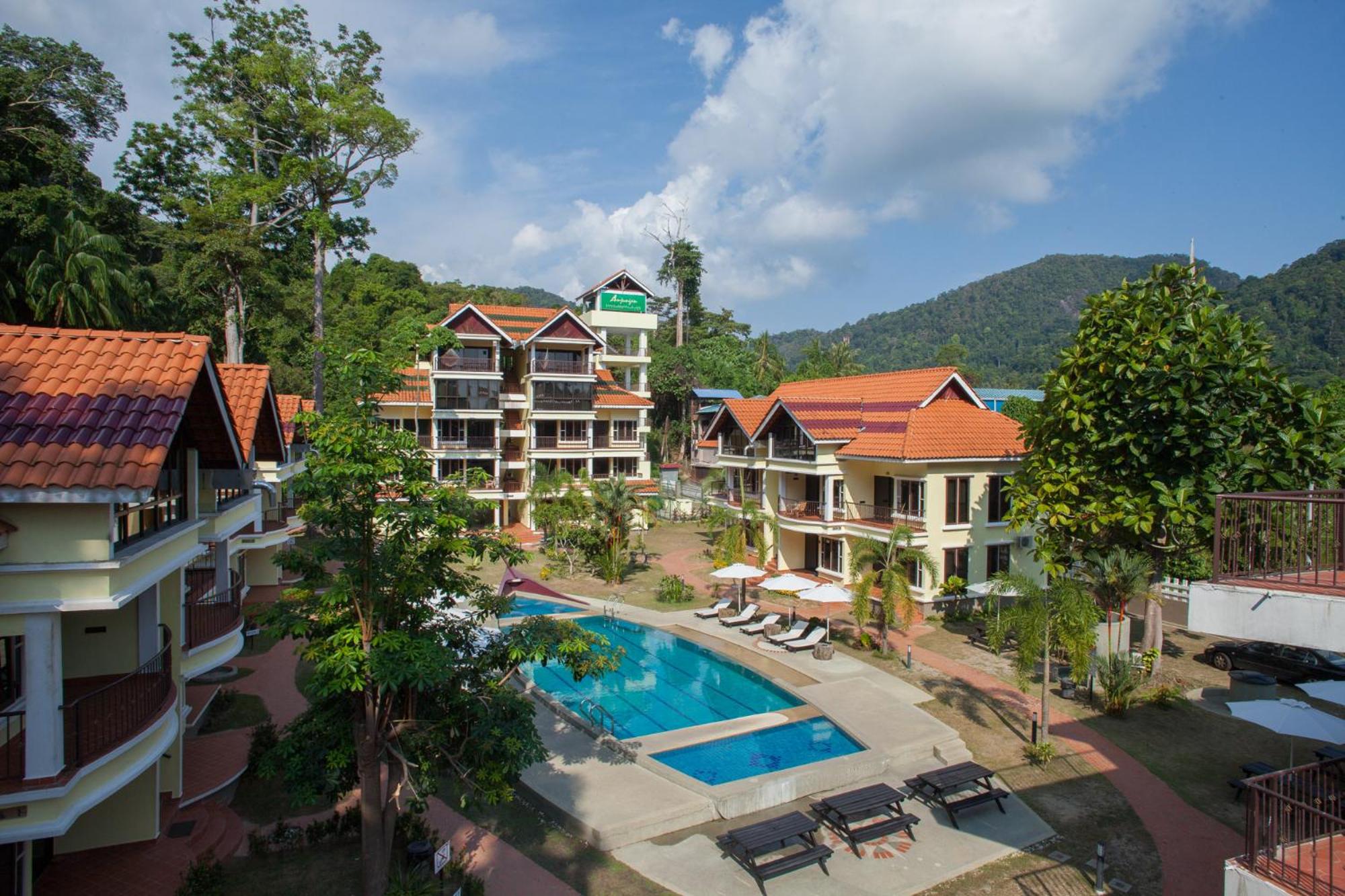 Anjungan Beach Resort 36/44