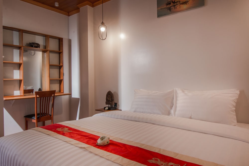 2 BEDROOMS, FAMILY SUITE