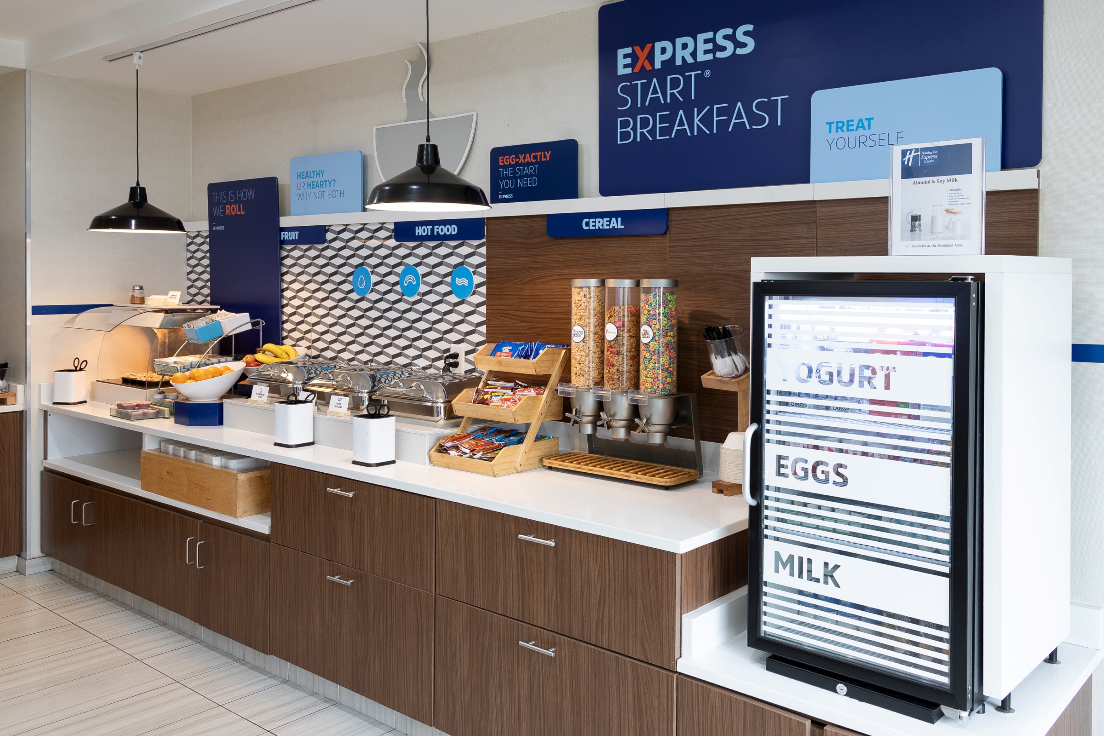 Holiday Inn Express and Suites Chicago West St Charles an IHG Hotel 6/72