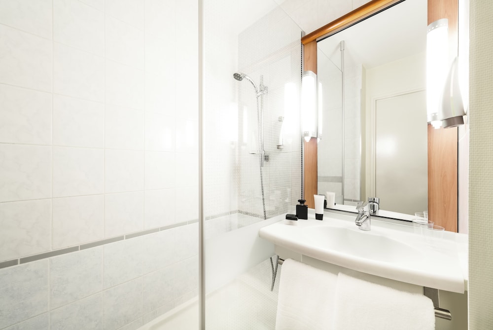 IBIS MONTELIMAR NORD 20/69