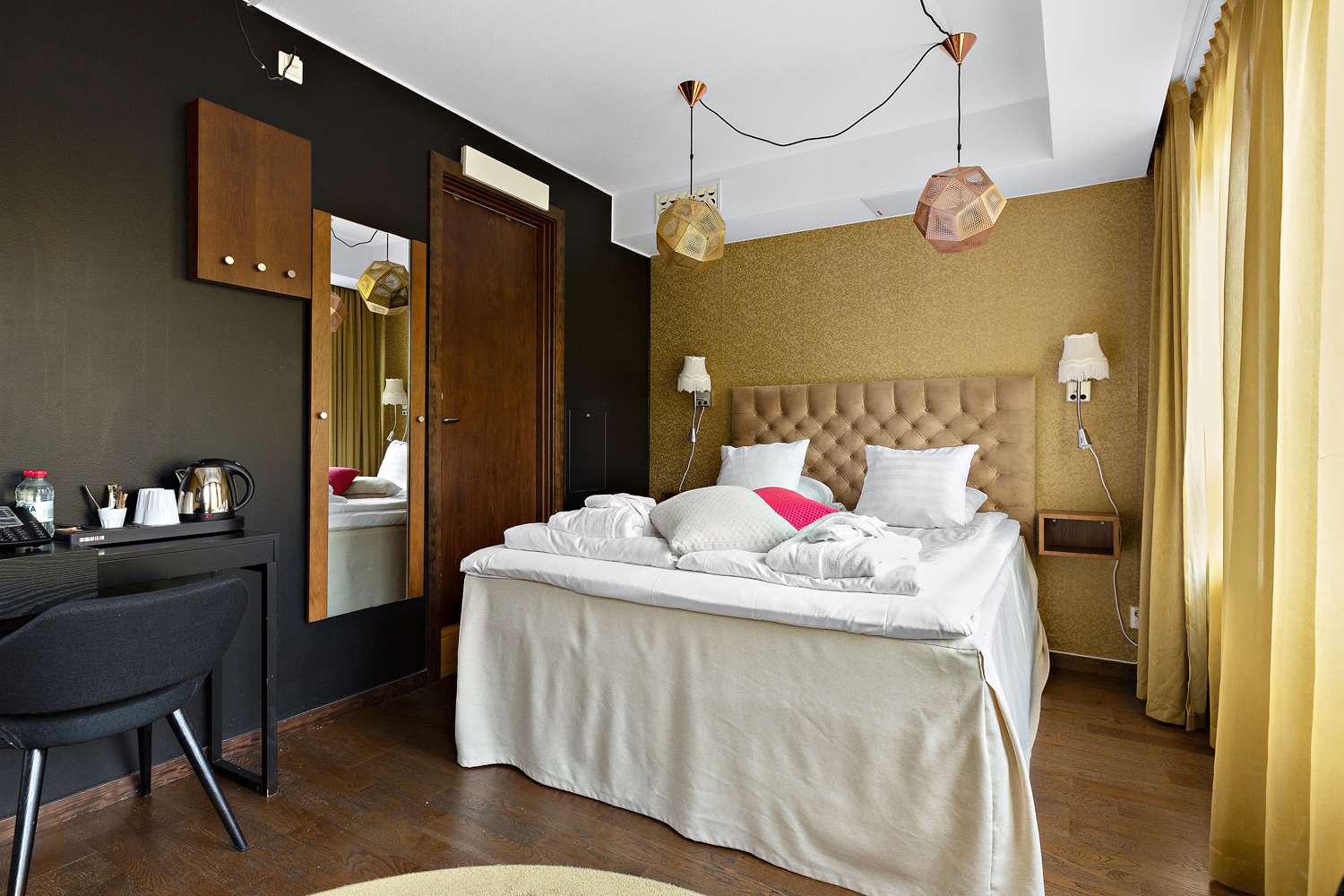 Deluxe, Suite, King Bed, Sofa, Sauna, Balcony