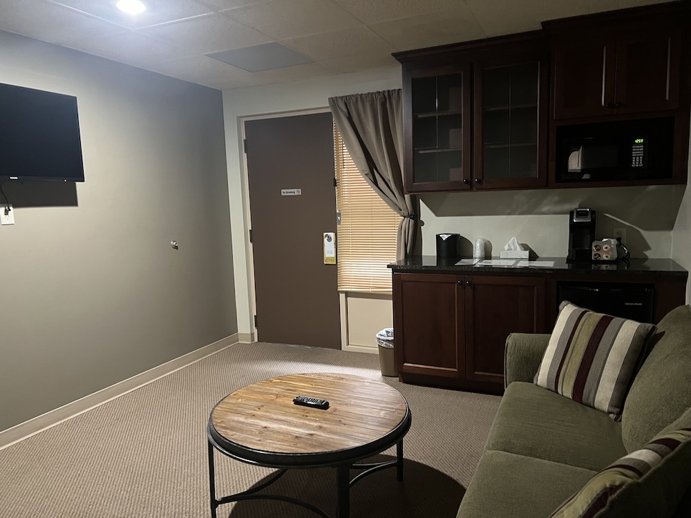 The Stables Inn and Suites 34/57