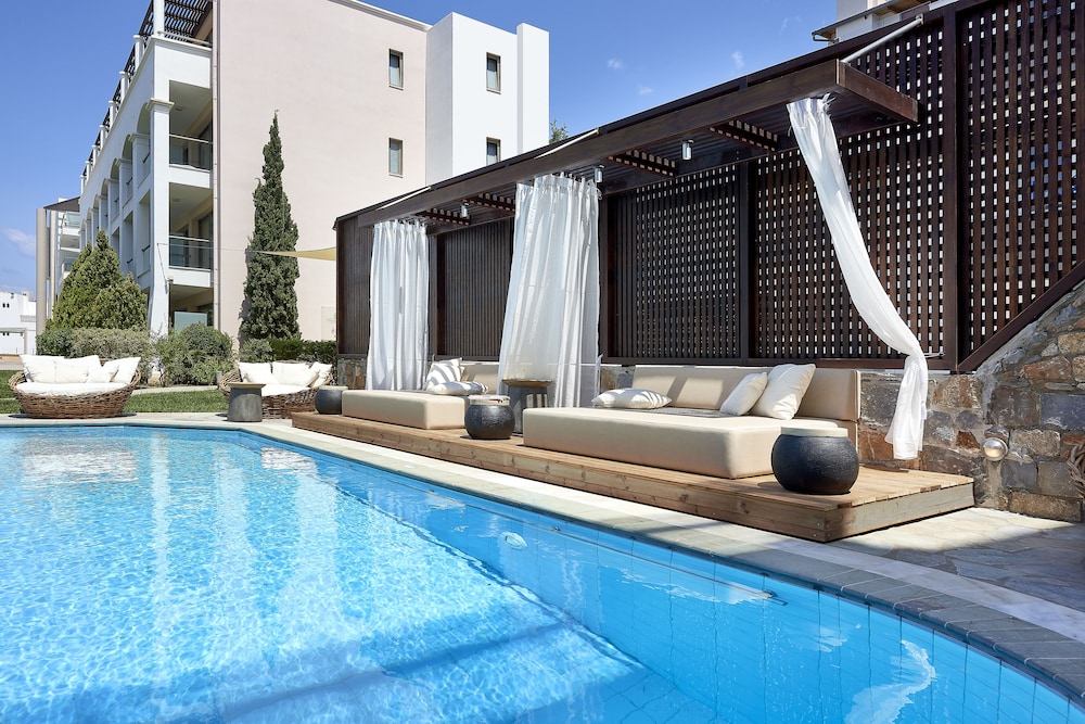 Albatros Spa and Resort Hotel in HERSONISSOS