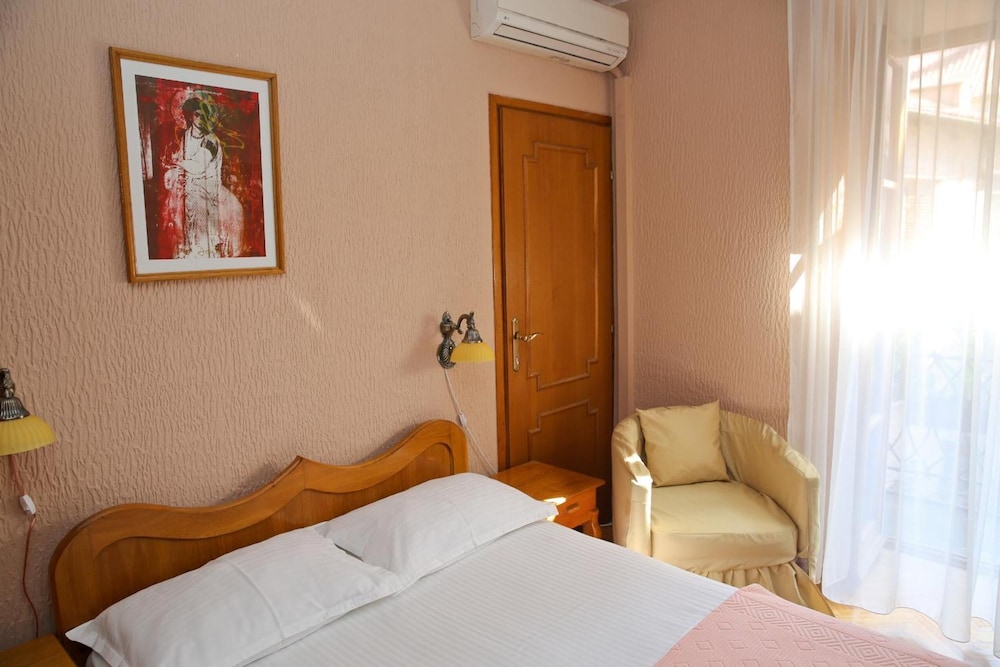 Hotel Marija 20/60