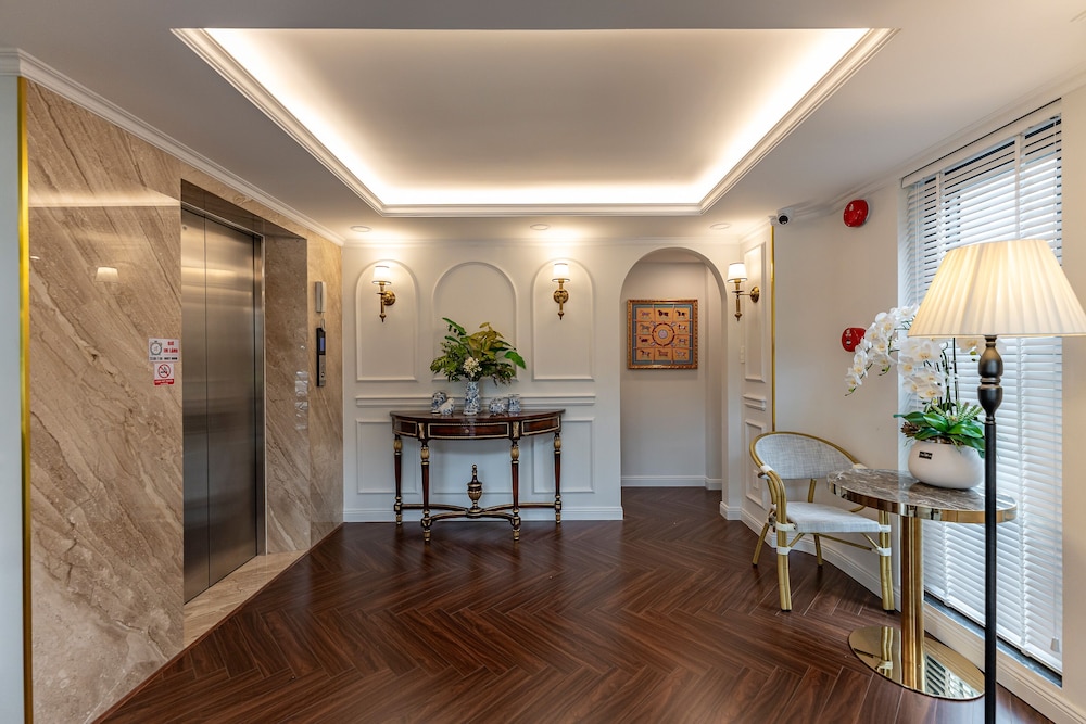 Golden Sun Apartment & Hotel 8/50