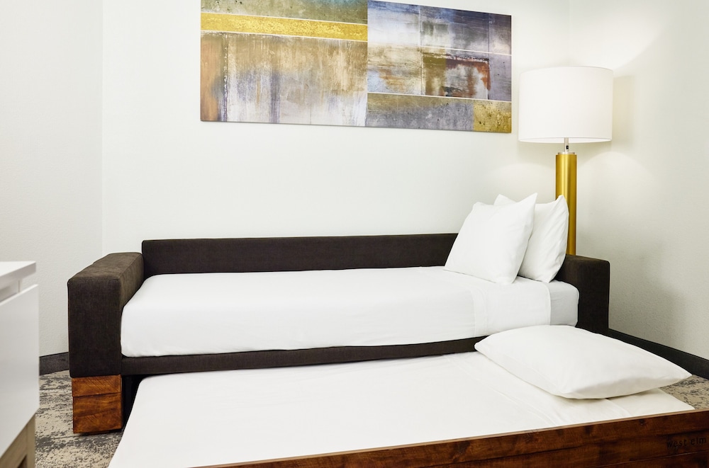 SpringHill Suites by Marriott Chesterfield 9/32