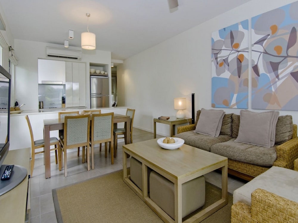 Beach Club Port Douglas 3 Bedroom Luxury Apartment 12/26