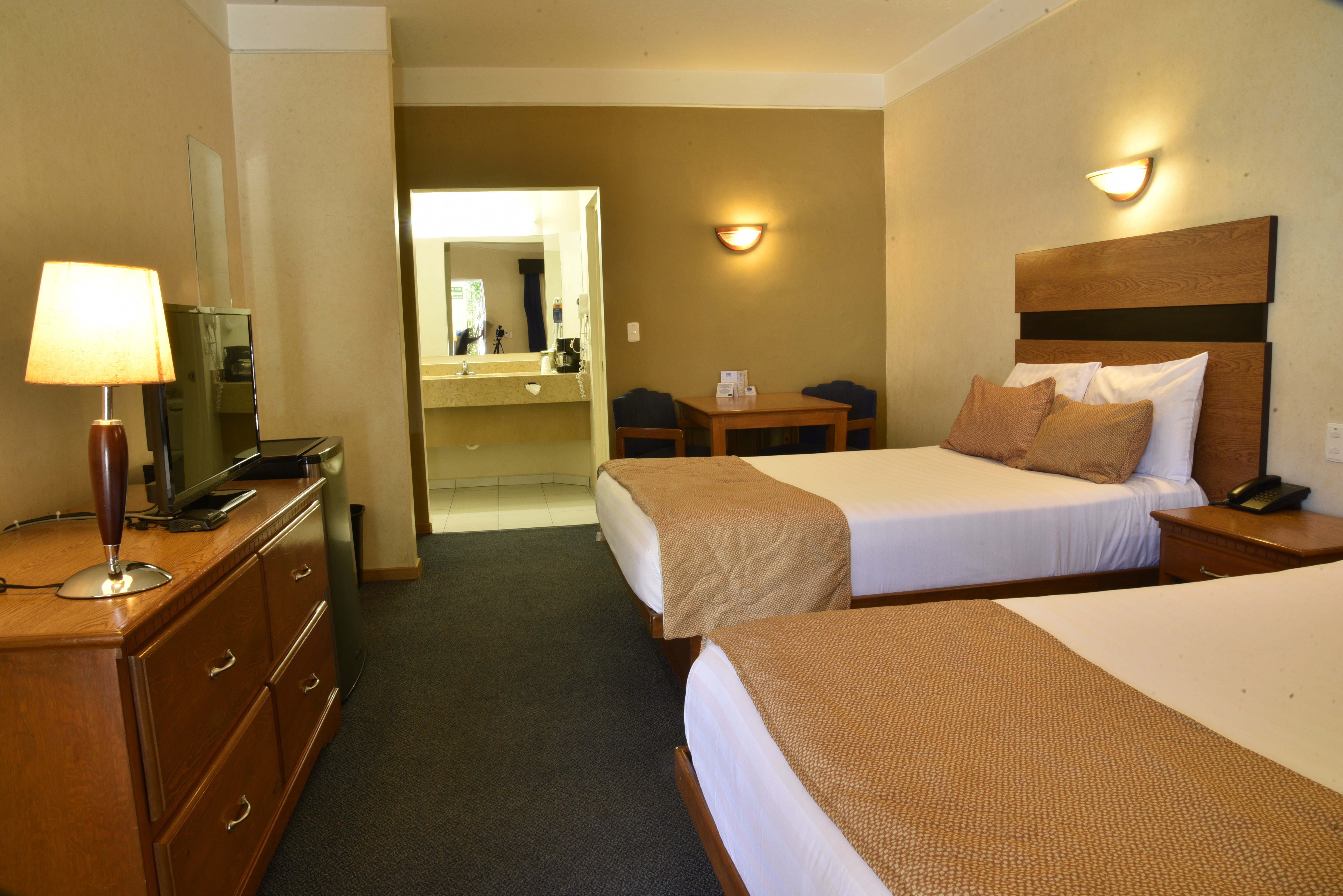American Inn Hotel Suites Hidalgo Del Parral 30/45