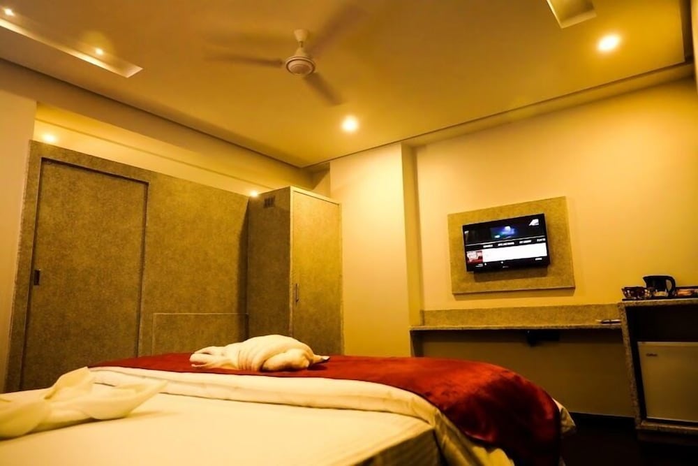 Kyriad Hotel Nashik by OTHPL 26/49